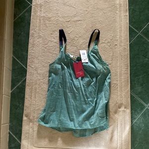 Crop tank top